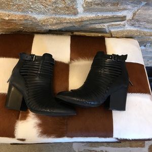 LAST CHANCE Sam EdelmanTalon Boot.